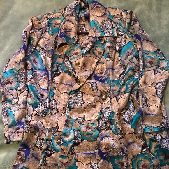 Dress - Picture 2 of 2